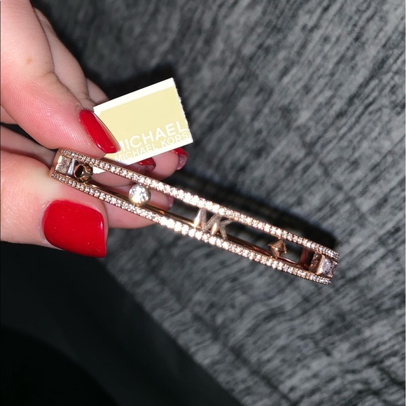 Bracelet - Picture 3 of 6